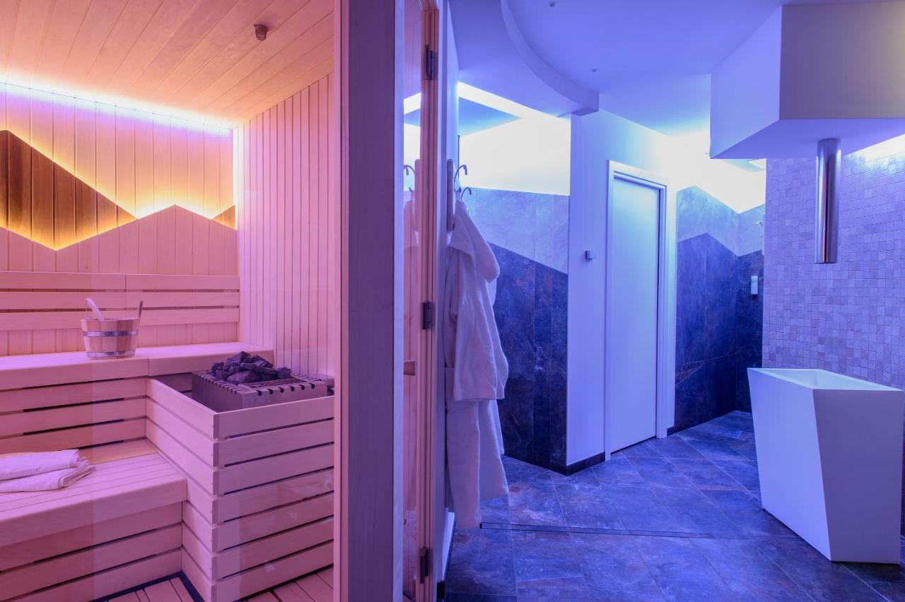 Hotel Garni Roberta مالغا شابيلا المظهر الخارجي الصورة